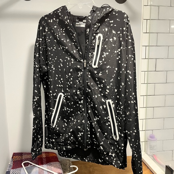 Under Armour Jackets & Blazers - Under Armour Water resistant jacket